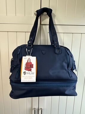 Heys HiLite Navy Family & Fitness Duffel Bag NEW WITH TAGS
